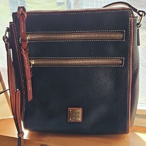 BEAUTIFUL! Dooney & Bourke |Pebble Grain Leather